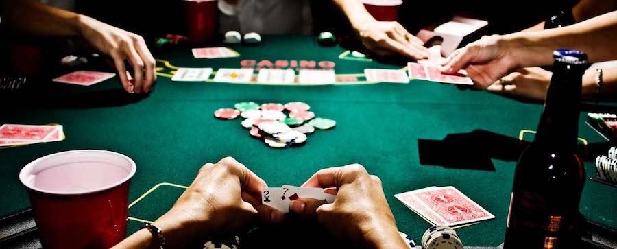 Aprenda como jogar poker com apenas 4 passos básicos